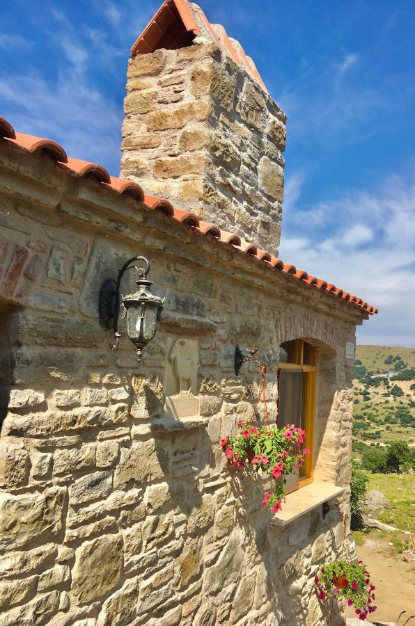 Sari Keci Tas Otel İmroz Bagian luar foto