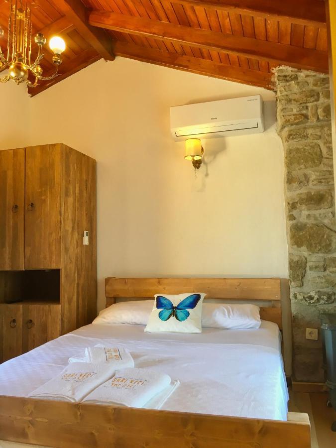 Sari Keci Tas Otel İmroz Bagian luar foto