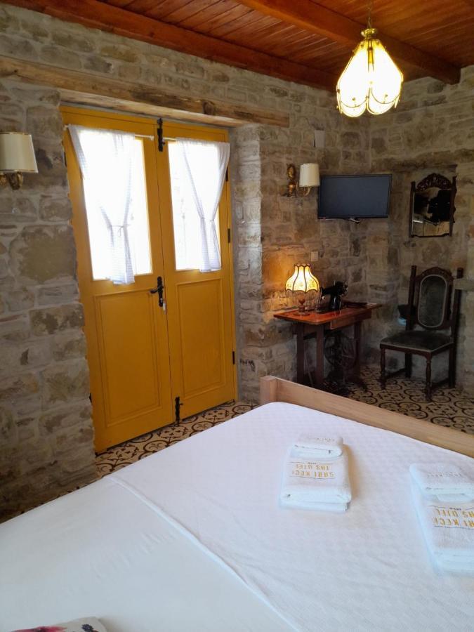 Sari Keci Tas Otel İmroz Bagian luar foto